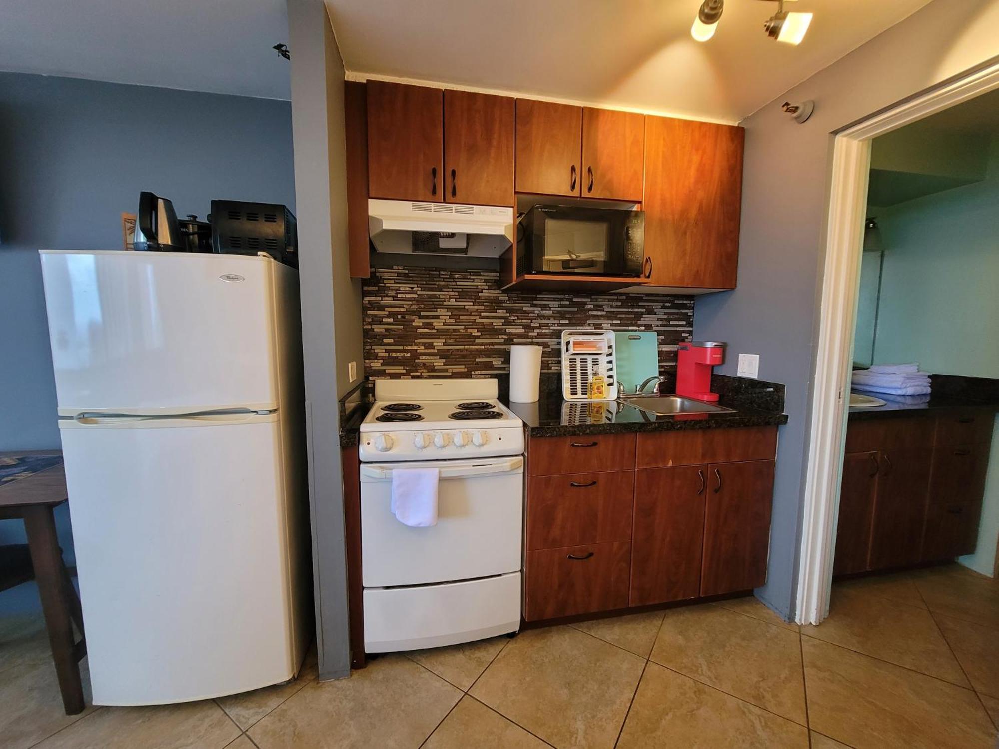 Waikiki Studio Steps To Beach-Mall Free Parking-Wifi 檀香山 客房 照片